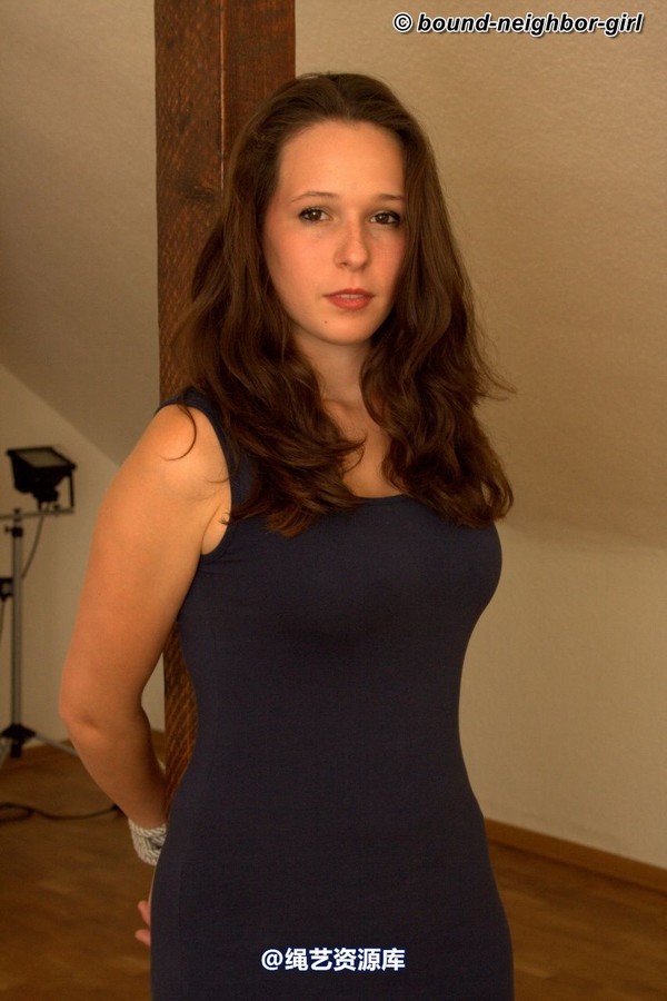 bound-neighbor-girl - Merle - Being tied up in office 2 第 10 张图片