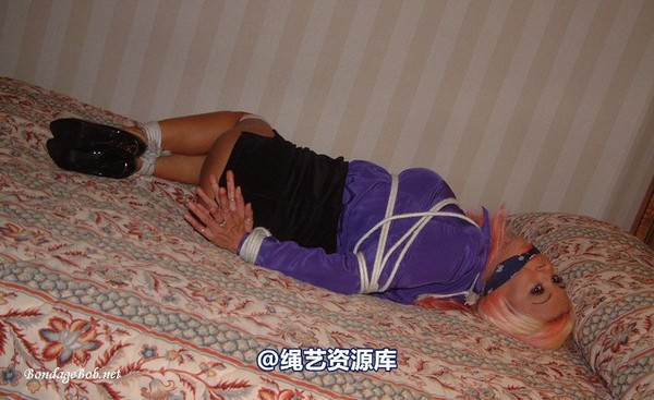 bondagebob - Stacy Burke Hotel room bound 第 44 张图片