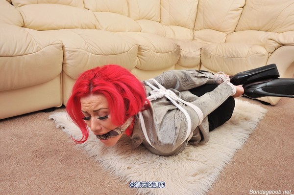 bondagebob - Becky Holt Hogtied 第 106 张图片