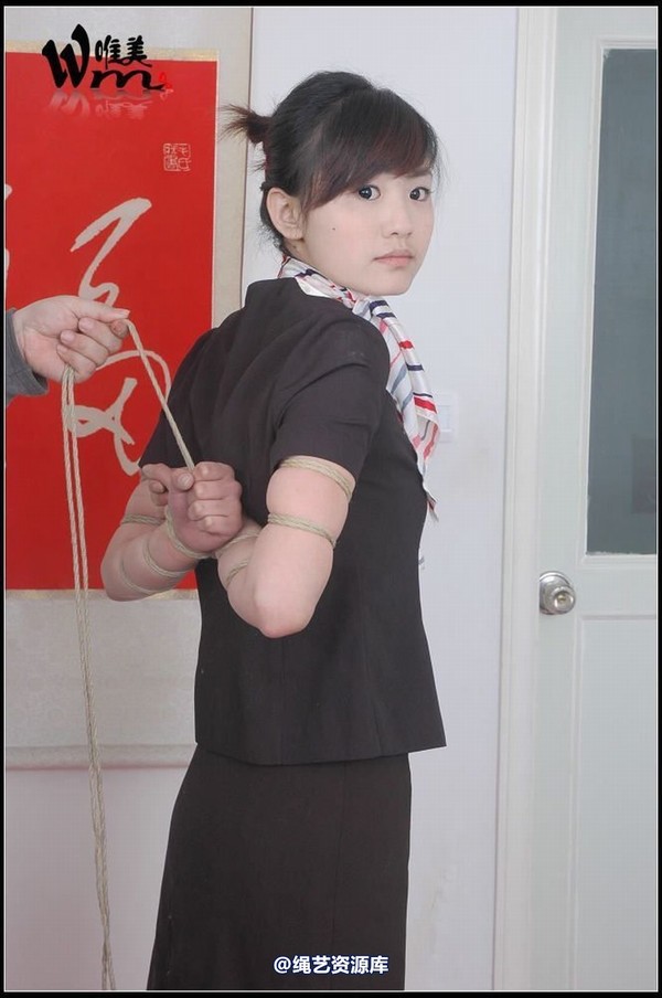 唯美之家 - 紧缚空姐子茹2010-5-8 第 29 张图片