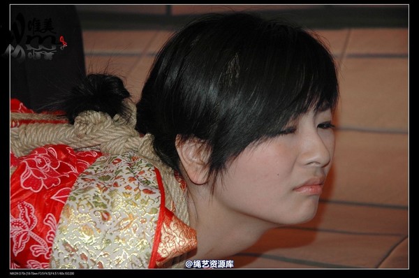 唯美之家 - 08-05-29盈盈汉服-护士装 第 161 张图片