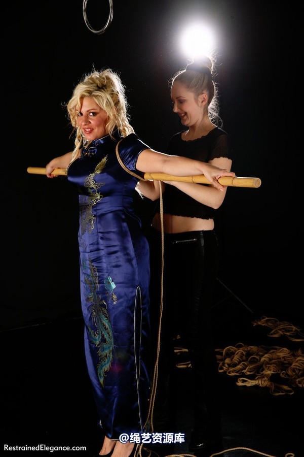 restrainedelegance - Hannah's First Suspension 第 10 张图片