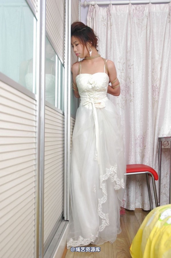 唯美之家 - 丽莎婚纱捆绑2010-7-8 第 104 张图片