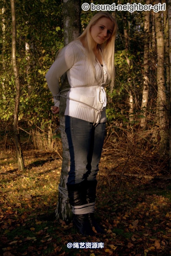 bound-neighbor-girl - Bambi - Tied up in the autumn woods Part 1 第 9 张图片