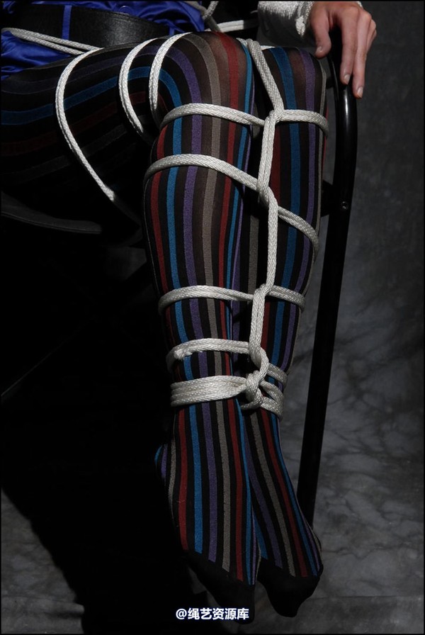 simplytied - Angel in colour stripes 第 26 张图片