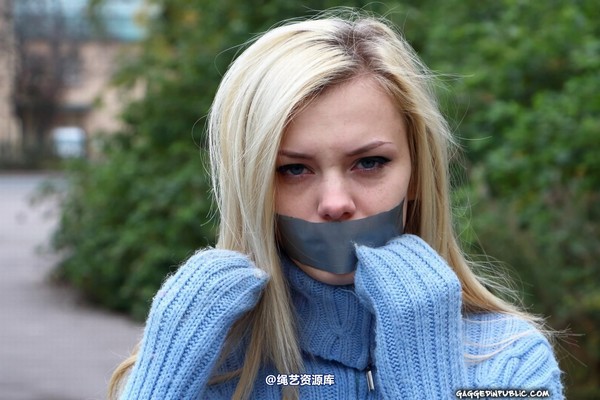 gaggedinpublic - gip403 第 40 张图片