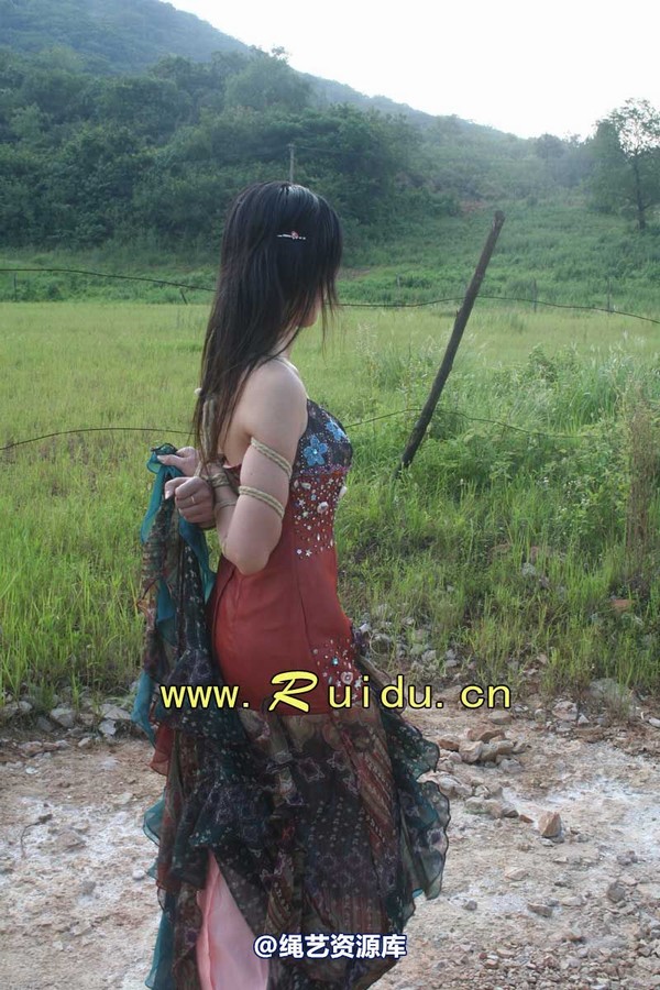 锐度主张 - 20070818第29期 宝宝草地漫舞图片 第 272 张图片