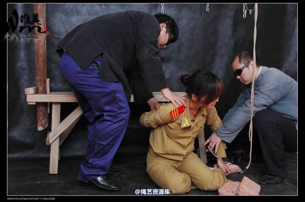 唯美之家 - 2008-12-18军统女特务受刑(剧照) 第 62 张图片