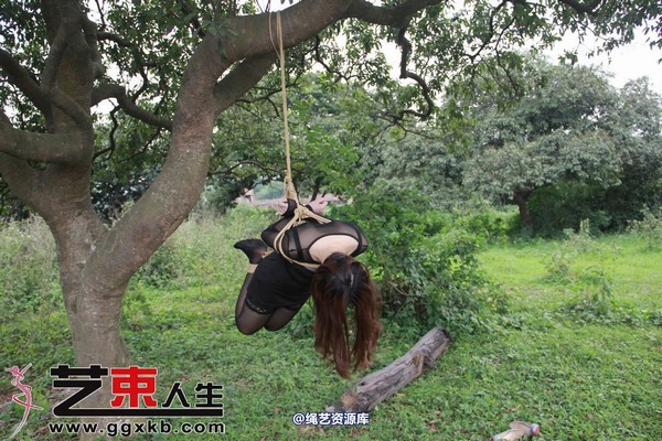 艺束人生 - 027-小蝶野外捆绑 第 47 张图片