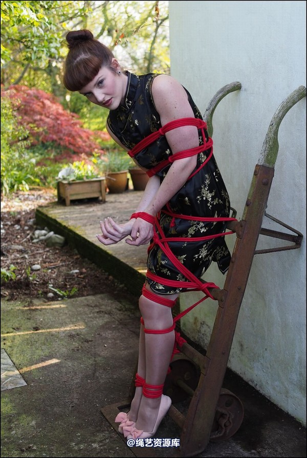 simplytied - RR on her trolly 第 19 张图片
