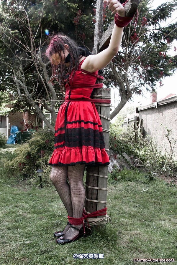 limitedaudience - 2011 beckykat out in the cold 2 第 7 张图片