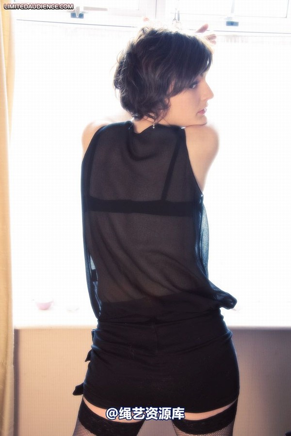 limitedaudience - 2009 ellie west shackled by the window 2 第 7 张图片