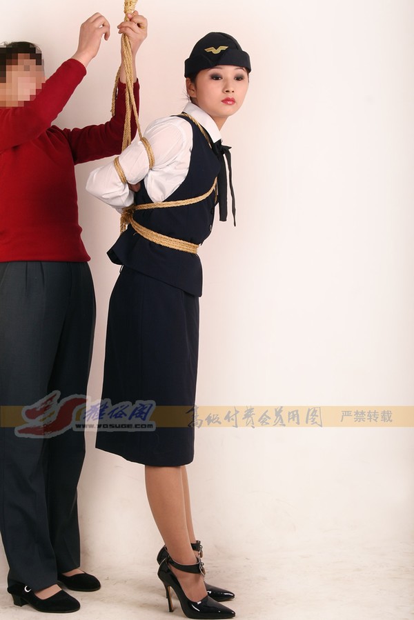 雅俗阁 - 20060404雅思空姐吊绑 第 10 张图片