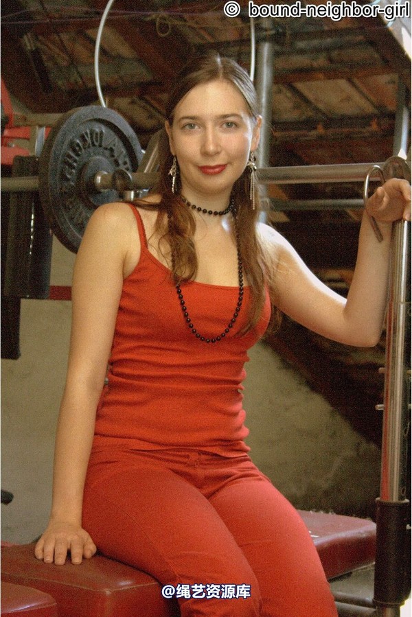 bound-neighbor-girl - Leonie must do fitness 第 4 张图片