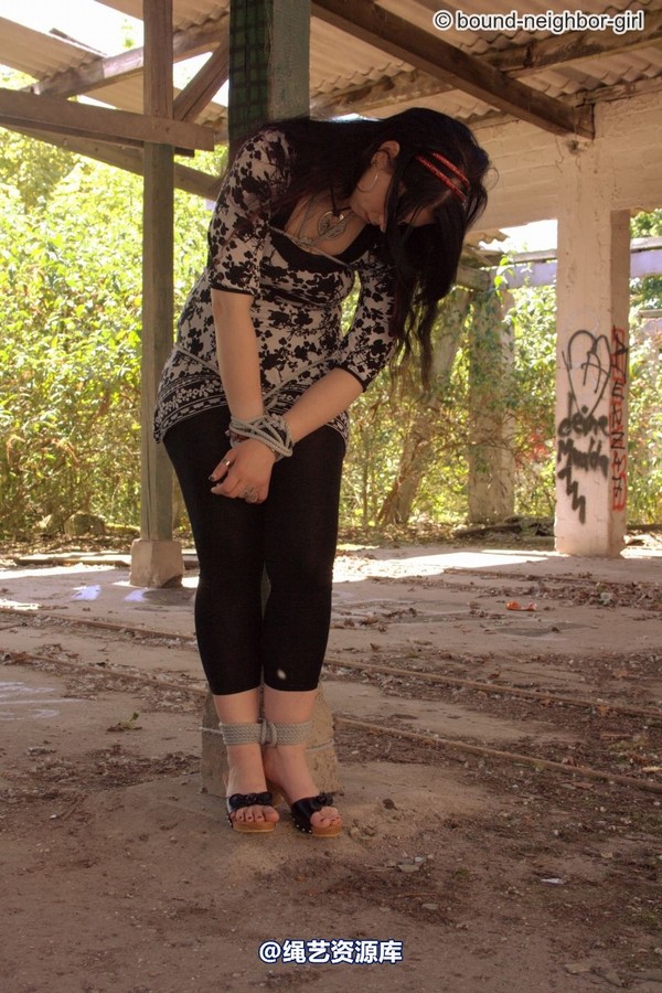 bound-neighbor-girl - Jasmin - Tied up in the ruins 1 第 33 张图片
