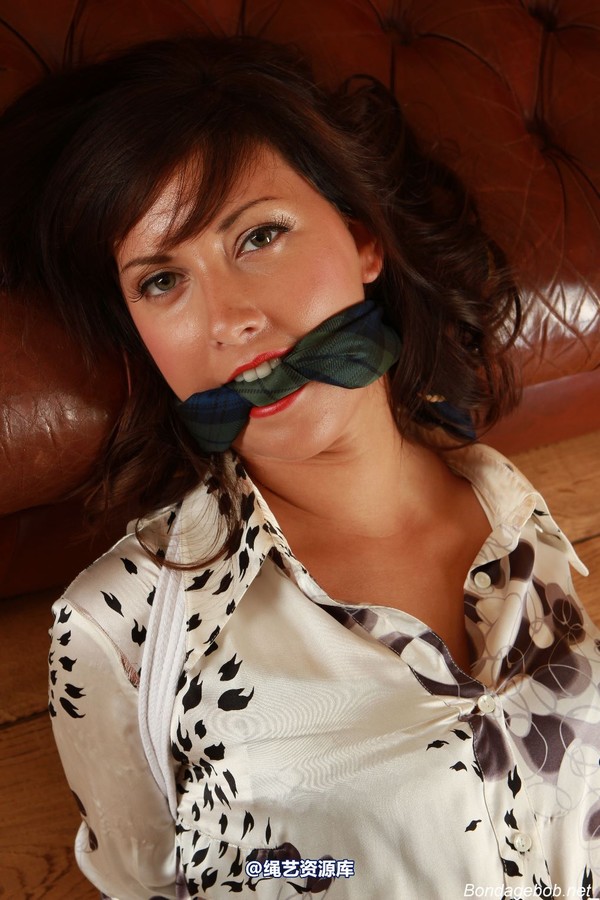 bondagebob - Scarlett Sofa Tied 第 94 张图片