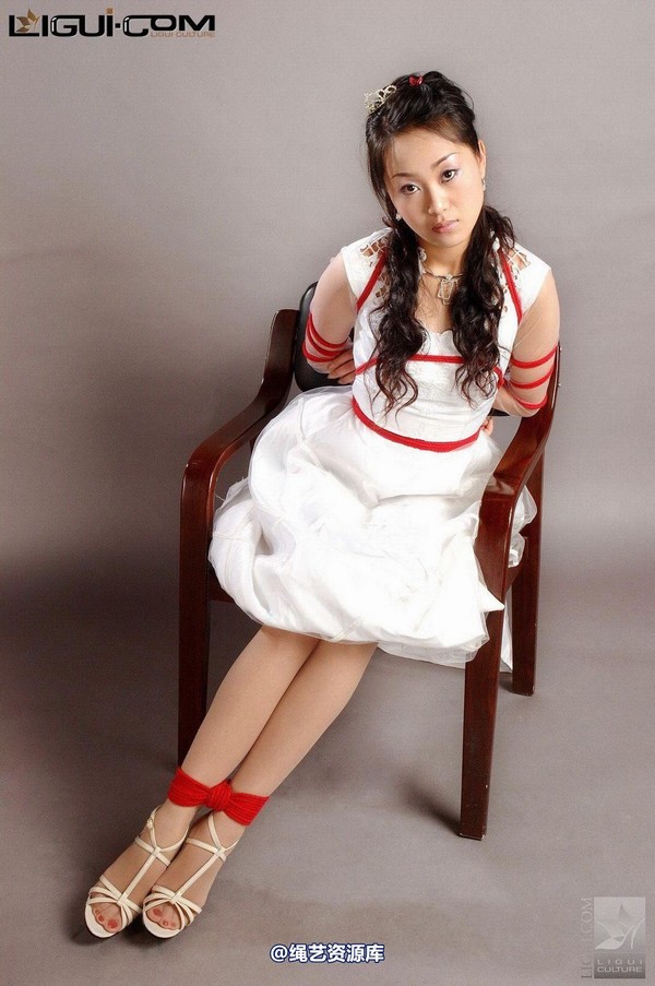 丽柜美束 - 2008-10-21 琳达 第 13 张图片