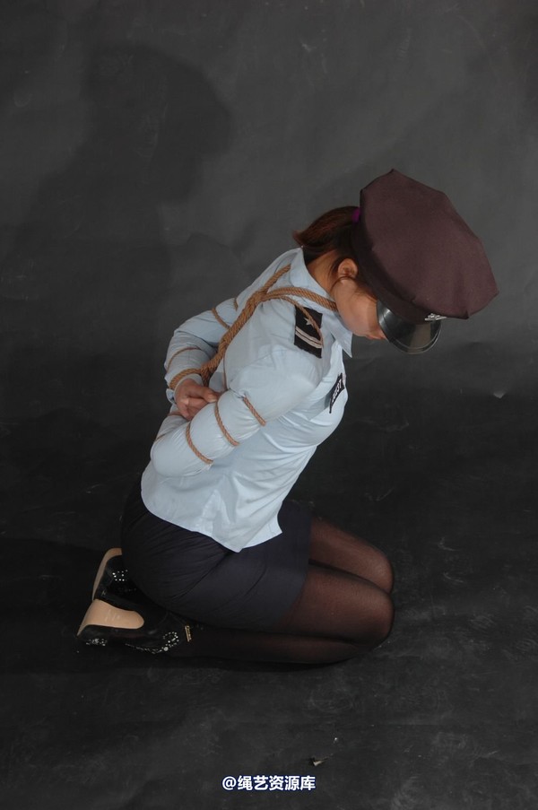 mj影视 - 倾心警服 第 144 张图片