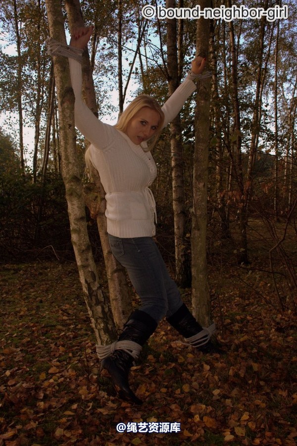 bound-neighbor-girl - Bambi - Tied up in the autumn woods Part 2 第 36 张图片