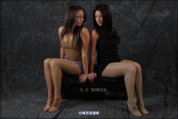 simplytied - S and C 第 1 张图片