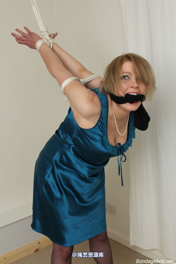 bondagebob - Temptress Kate Pantyhose gag 第 131 张图片