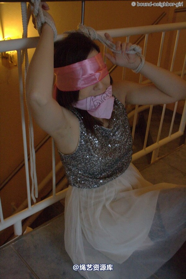 bound-neighbor-girl - Susan tied at home 第 25 张图片
