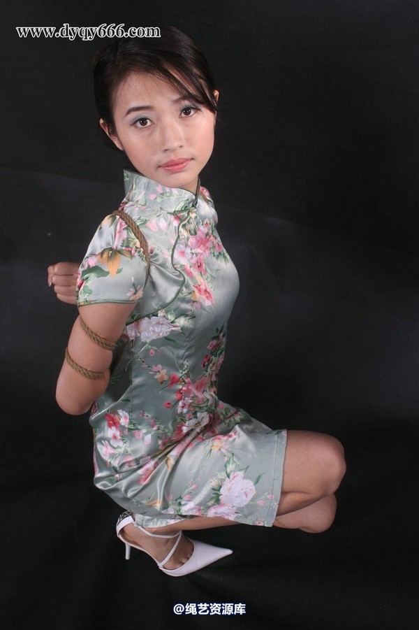 典雅倩影 - 093-忆君眼前如见君，瑶草芳兮思芬蒀 第 21 张图片