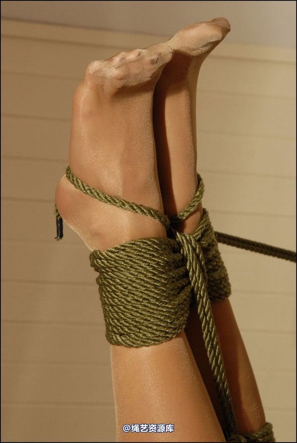 simplytied - C in Wolford body 第 38 张图片