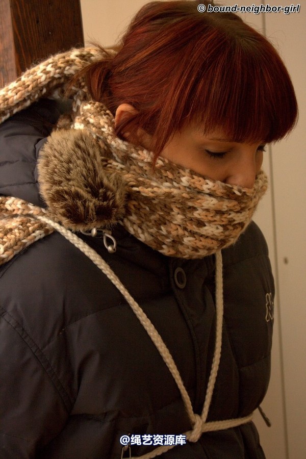 bound-neighbor-girl - Susan - Tied up in winter clothes 2 第 39 张图片