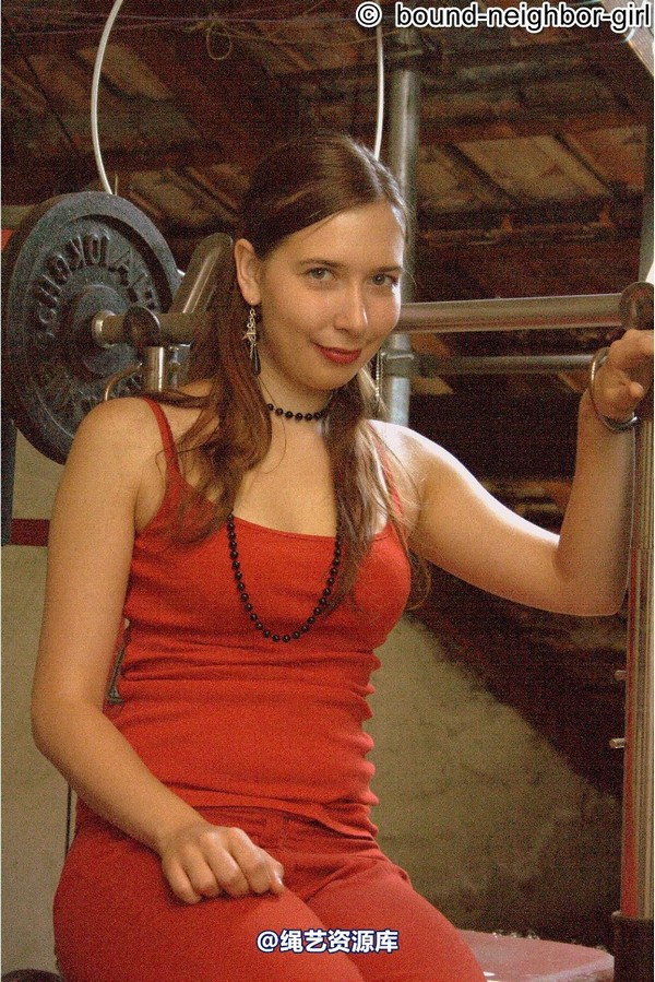 bound-neighbor-girl - Leonie must do fitness 第 3 张图片
