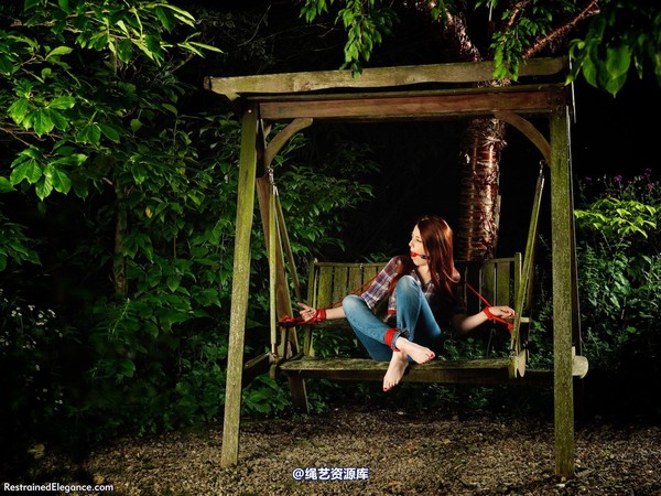 restrainedelegance - Plucky Girl Detective 第 23 张图片