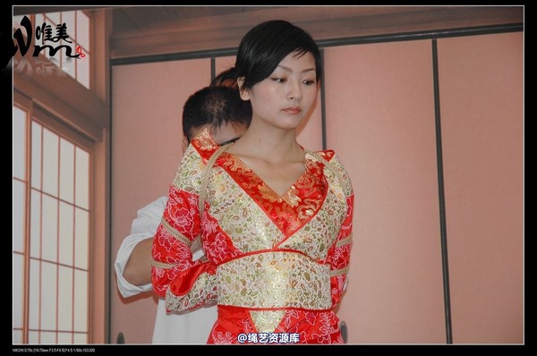 唯美之家 - 08-05-29盈盈汉服-护士装 第 6 张图片