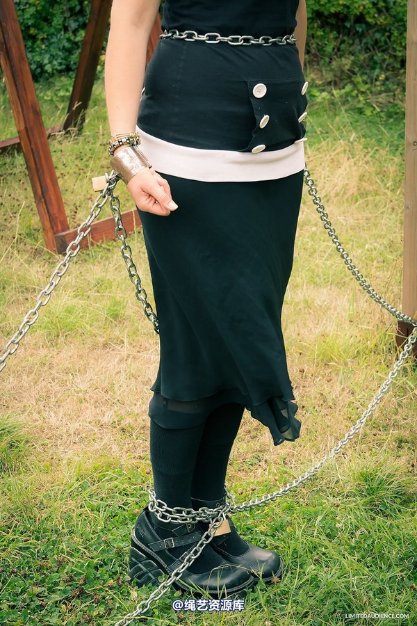 limitedaudience - 2014 beckykat chained 2 第 17 张图片