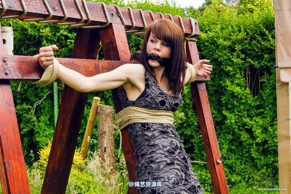 limitedaudience - 2013 luisa up on display 第 19 张图片