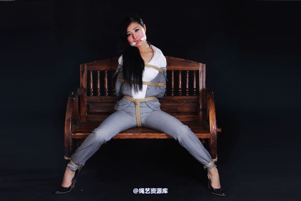神艺缘 - 223-OL女郎 第 35 张图片