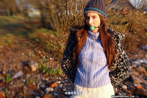 gaggedinpublic - gip402 第 90 张图片