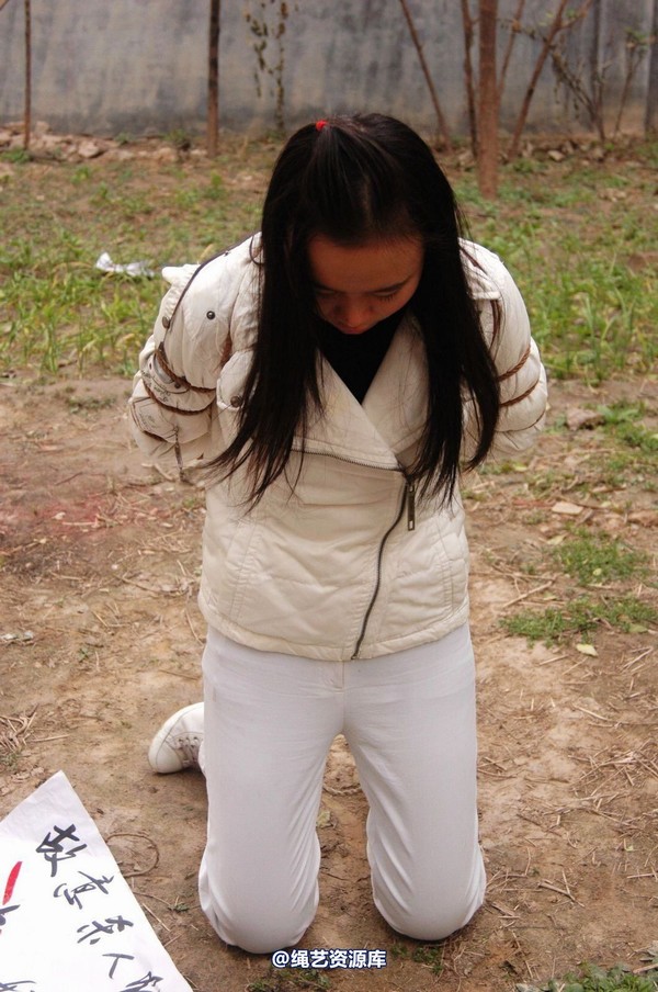 mj影视 - 安娜刑场2013-04-13 第 34 张图片