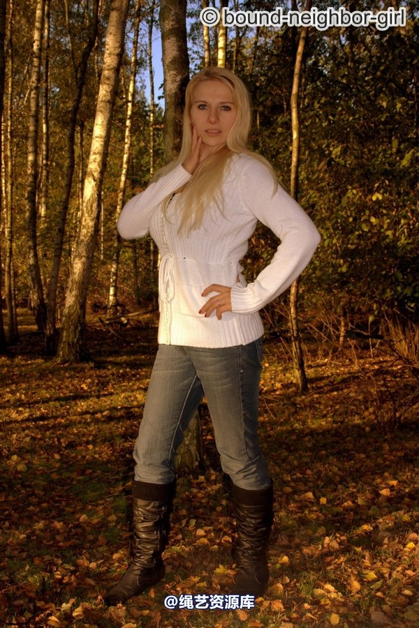 bound-neighbor-girl - Bambi - Tied up in the autumn woods Part 2 第 5 张图片