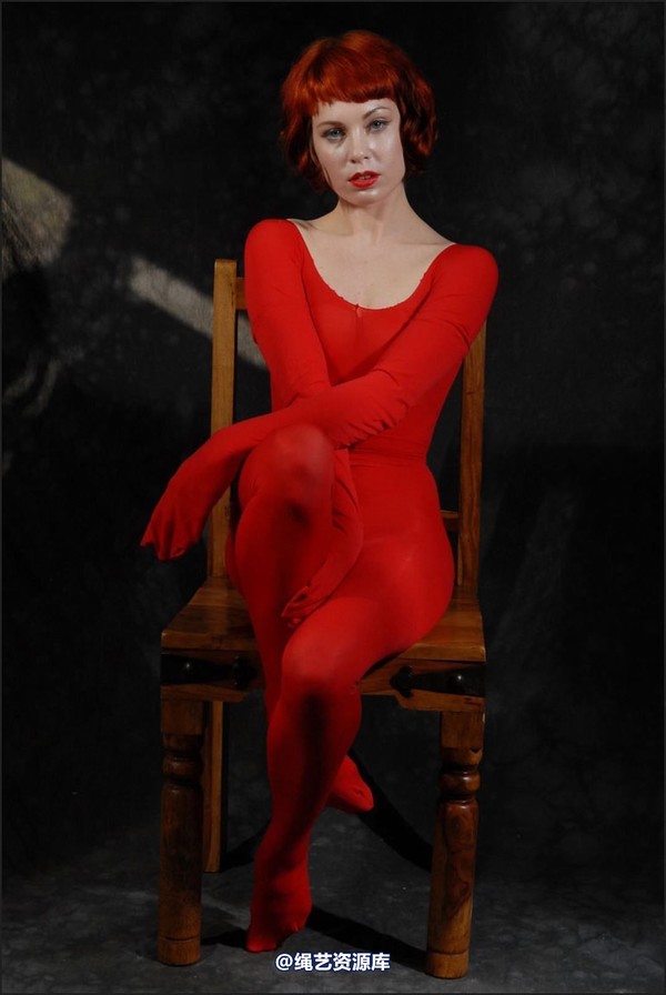 simplytied - Fawnya red encasement 第 4 张图片
