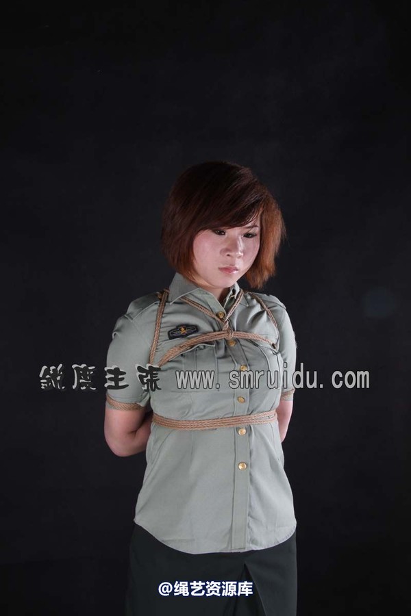 锐度主张 - 瑶瑶军服捆绑 第 41 张图片