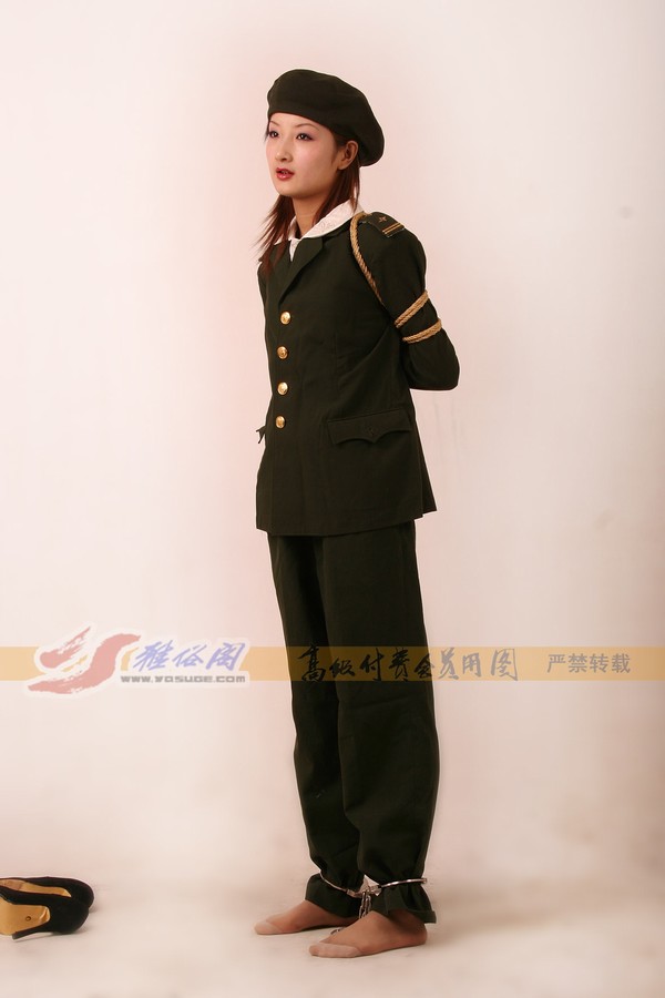 雅俗阁 - 20060407雪儿警服 第 105 张图片