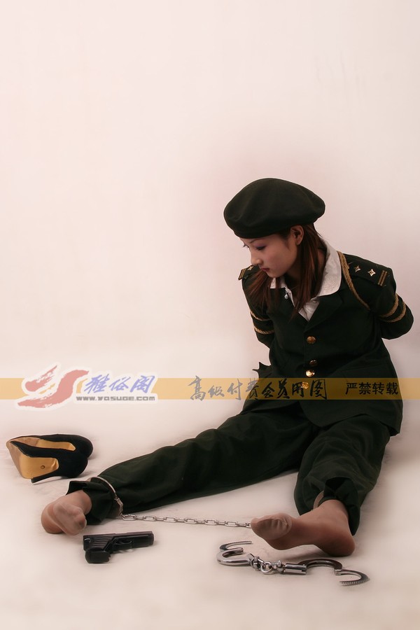 雅俗阁 - 20060407雪儿警服 第 121 张图片