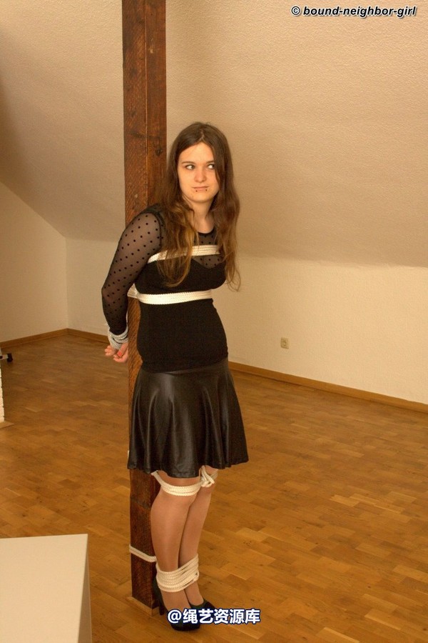 bound-neighbor-girl - Guest Romy - For the first time tied up in the office 2 第 31 张图片