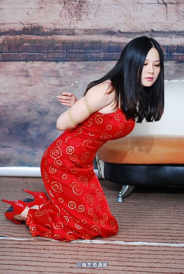 唯美之家 - 新模傲蕾红礼服 第 141 张图片