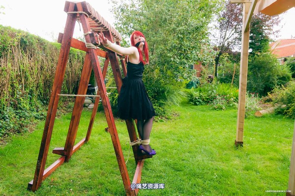 limitedaudience - 2014 syrah lee experiencing the cross 2 第 8 张图片