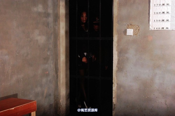 mj影视 - 倾心罪恶红唇1 第 139 张图片