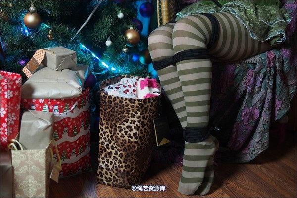 simplytied - Christmas with RR 第 24 张图片