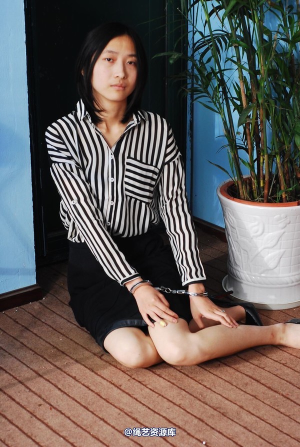 唯美之家 - 白雪试服装12 第 53 张图片
