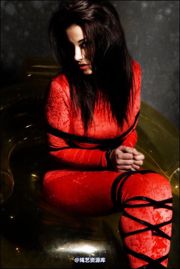simplytied - Red on Yellow 第 18 张图片