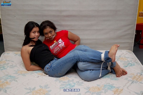 boundhotties - ASIA & ARIANA 第 17 张图片